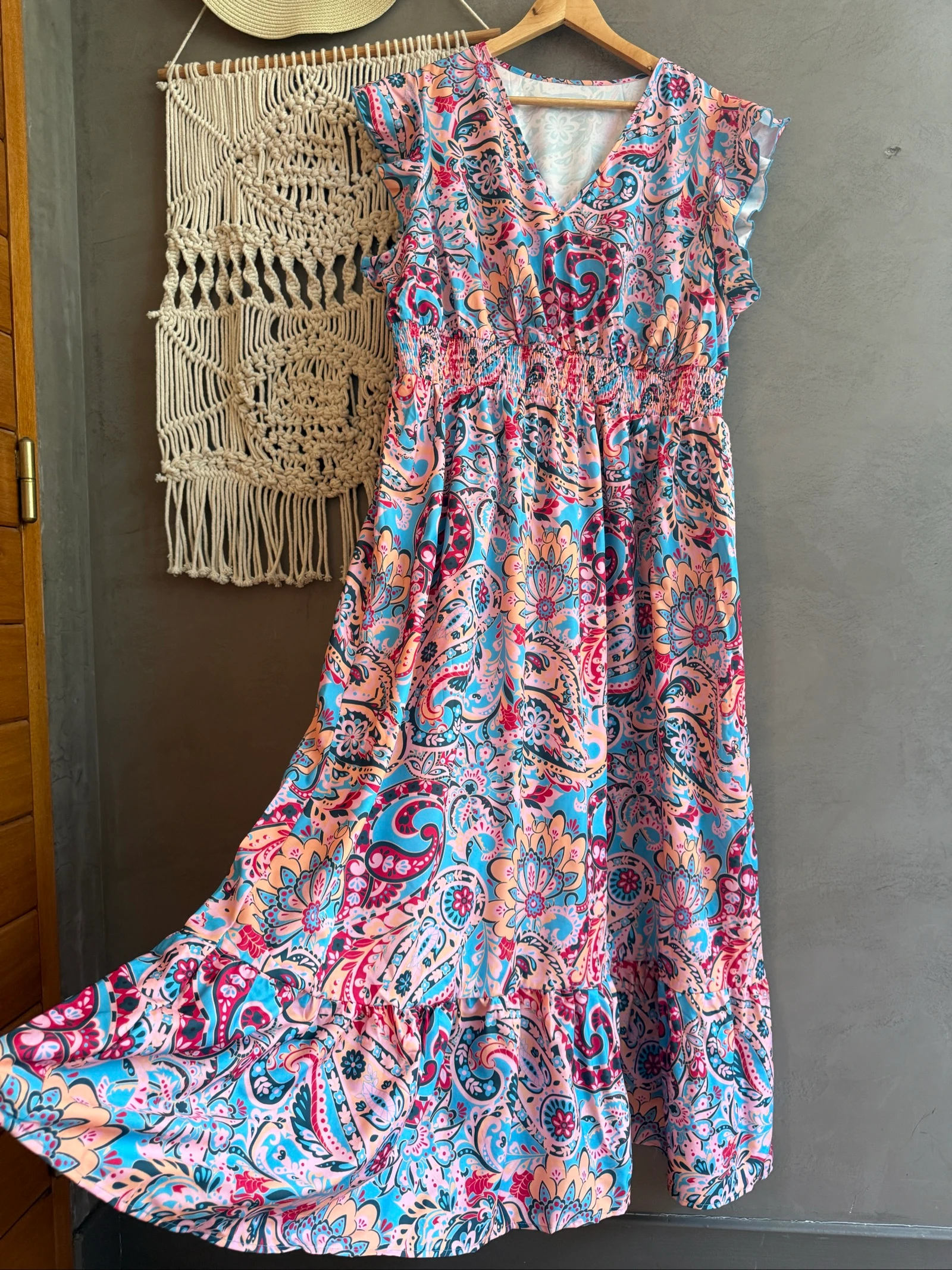Robe taille 50 bohème chic jolis coloris 